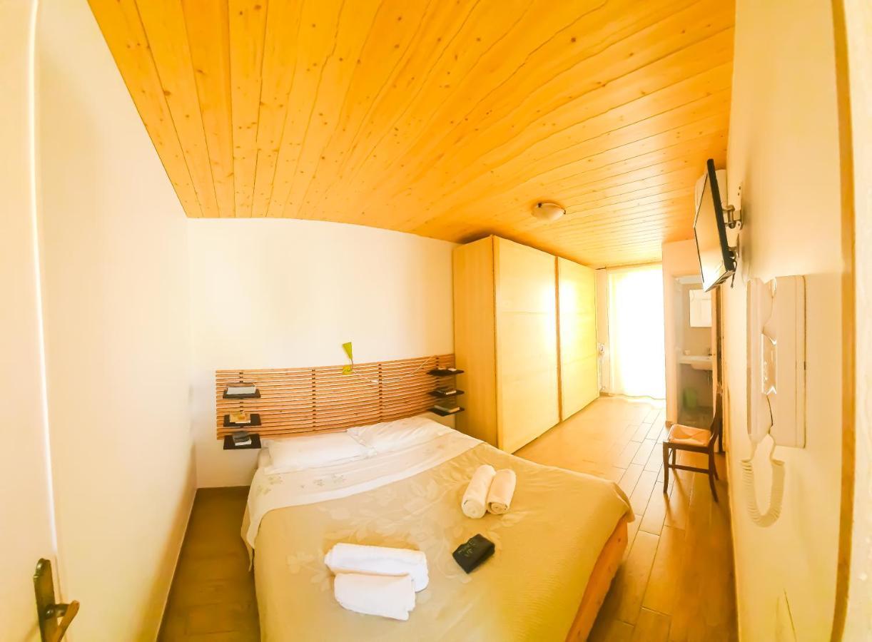 Apartament Casa Viola -Locazione Breve Polignano a Mare Zewnętrze zdjęcie
